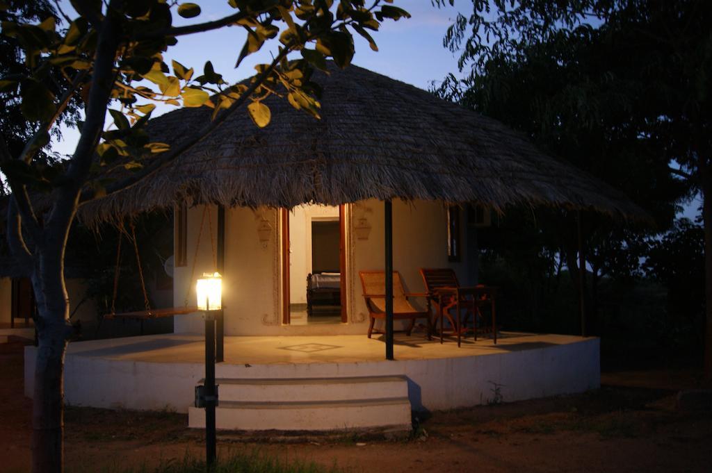 Kutch Safari Lodge ภุช ภายนอก รูปภาพ