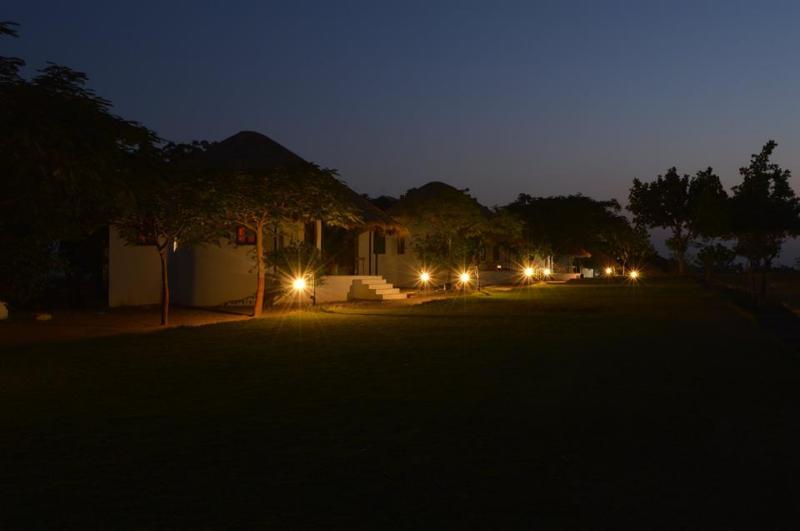 Kutch Safari Lodge ภุช ภายนอก รูปภาพ