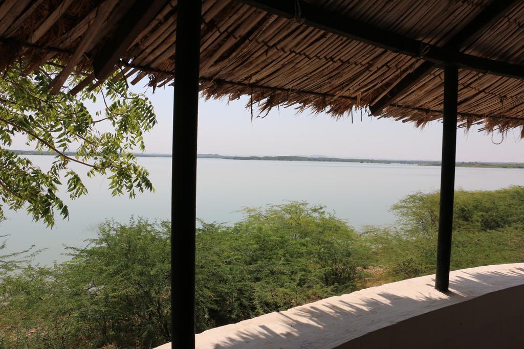 Kutch Safari Lodge ภุช ภายนอก รูปภาพ